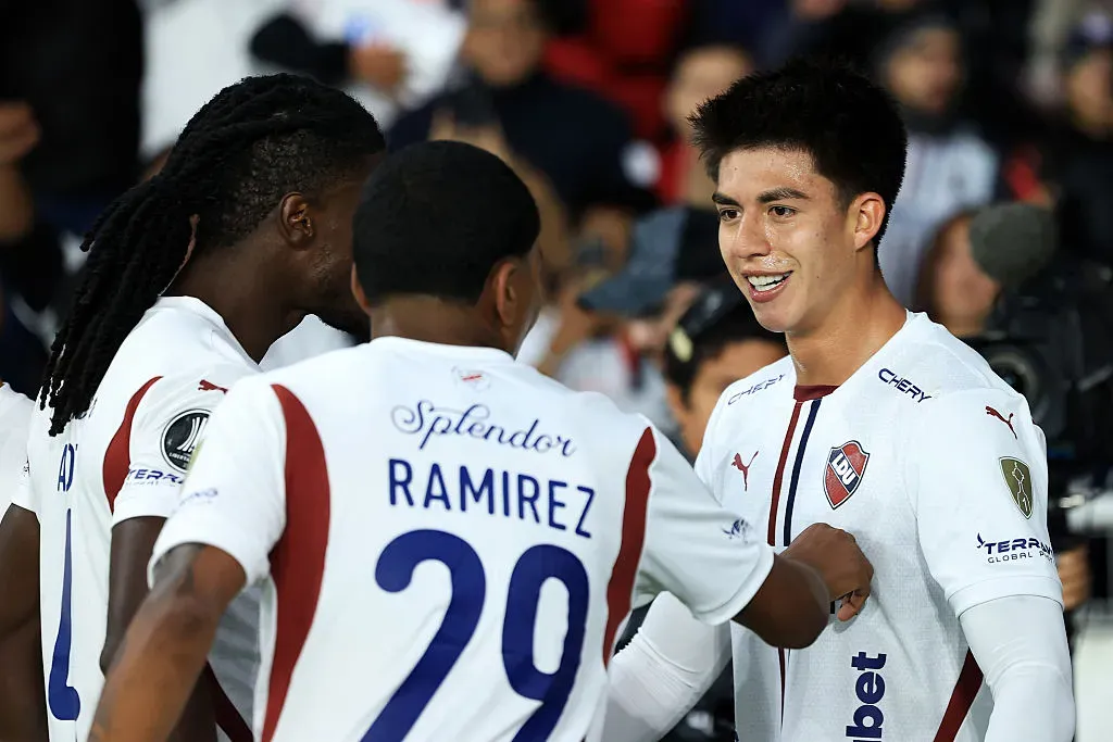 Jogadores da LDU comemoram vitória. (Photo by Franklin Jacome/Getty Images)