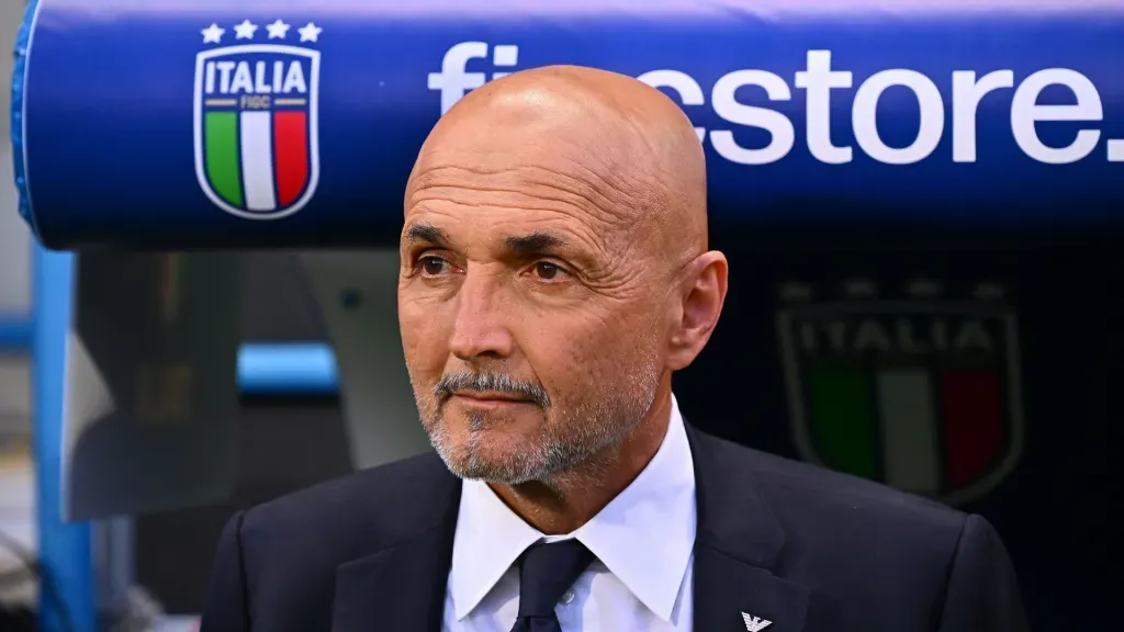 Luciano Spalletti durante jogo da Seleção Italiana (Foto: Alessandro Sabattini/Getty Images)
