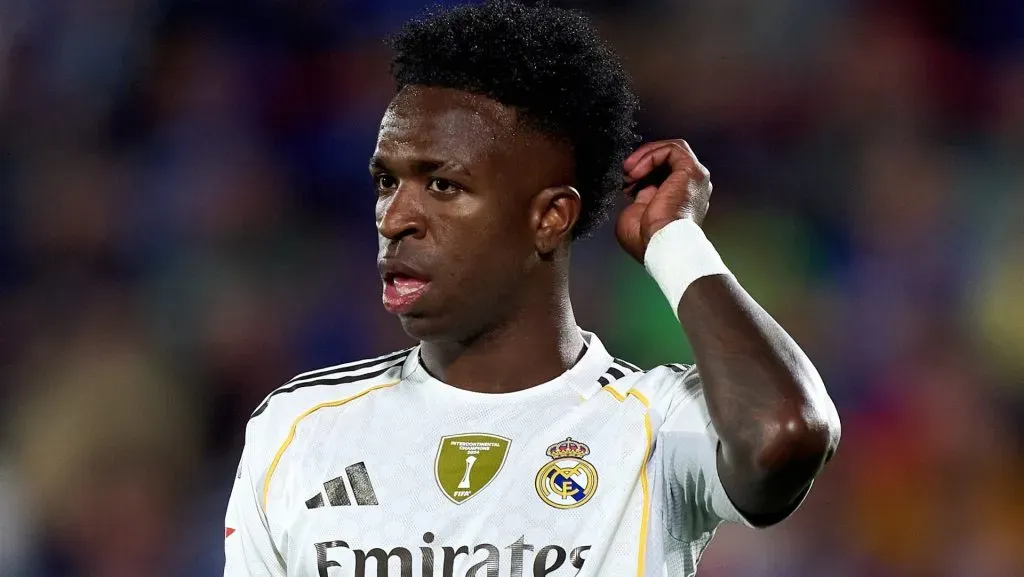Vinicius Júnior em campo com o Real Madrid