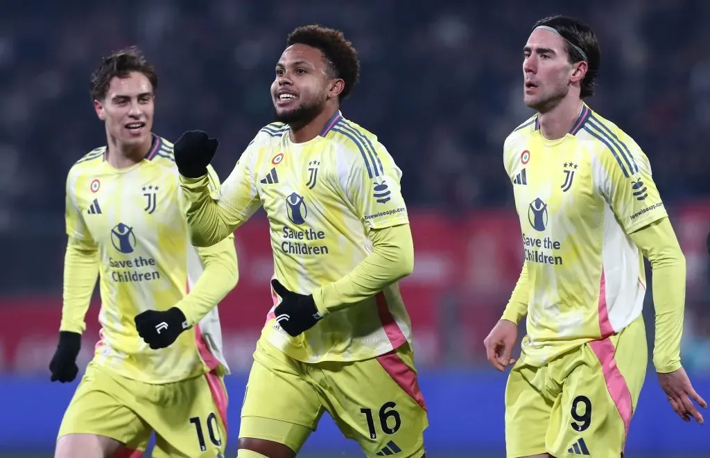 Yildiz, McKennie e Vlahovic estarão em campo como titulares nesta quarta (29), em Juventus x Udinese. Times se enfrentam pela 9ª rodada do Campeonato Italiano. (Foto: Marco Luzzani/Getty Images)