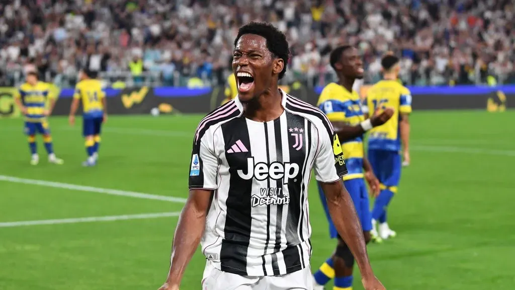 Jonathan David comemorando gol pela Juventus. Foto: Valerio Pennicino/Getty Images