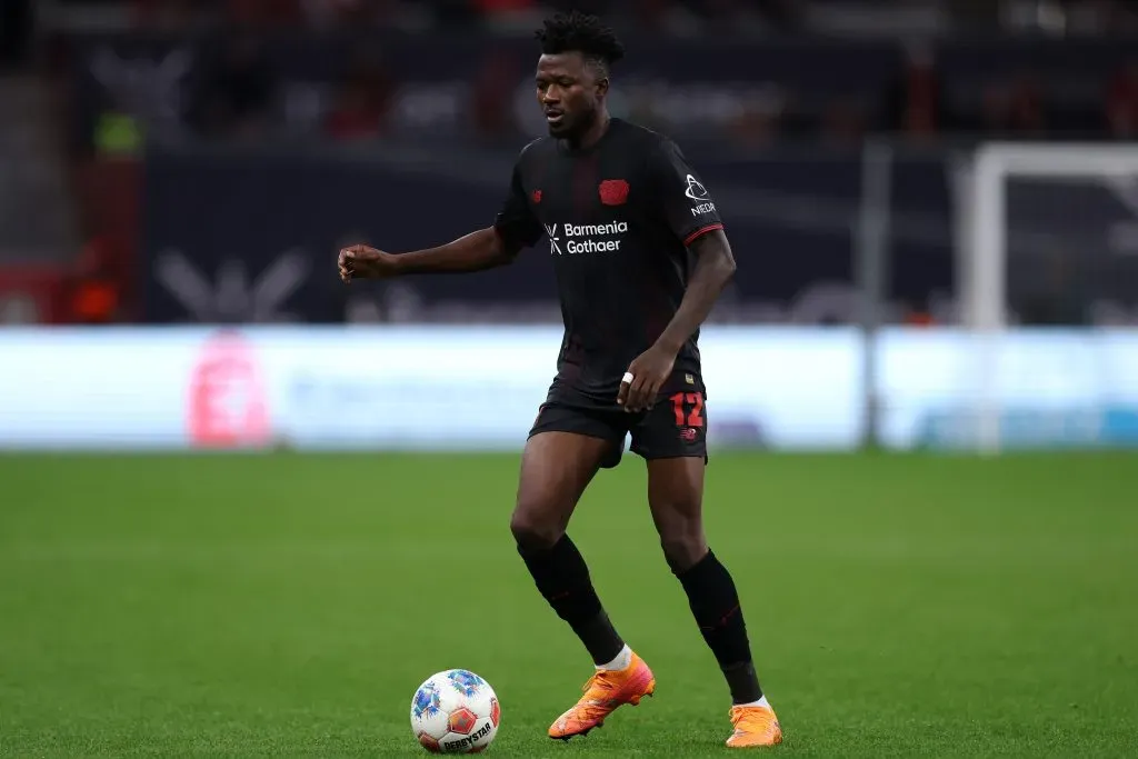 Tapsoba terá missão complicada diante do Bayern (Foto: Dean Mouhtaropoulos/Getty Images)