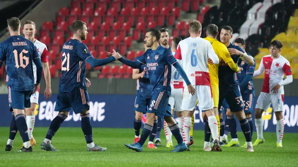 Último jogo entre as equipes foi no doa 15 de abril de 2021, pelas quartas de final da UEFA Europa League, partida que os Gunners venceram por 4 a 0 (Foto: Martin Sidorjak/Getty Images)