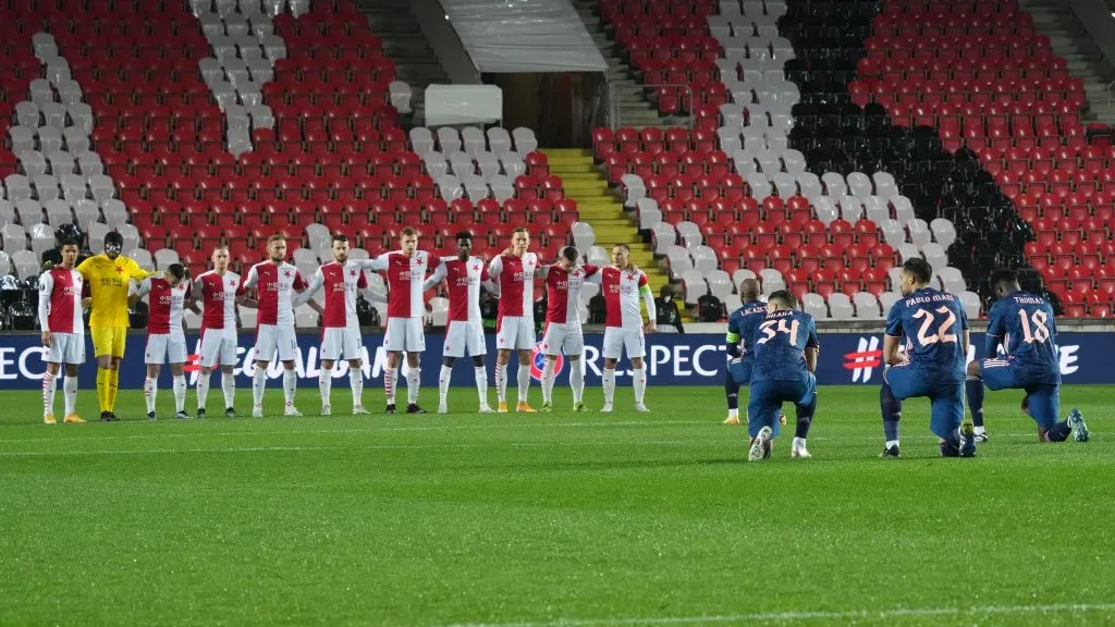 Equipes entram em campo nesta terça-feira (04), 14h45 (de Brasília); Time inglês é o 4º colocado, e o Slavia ainda não venceu no torneio