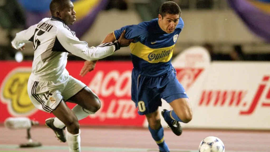 Juan Riquelme durante a Toyota Intercontinental Cup em 2000. Foto: Shaun Botterill /Allsport