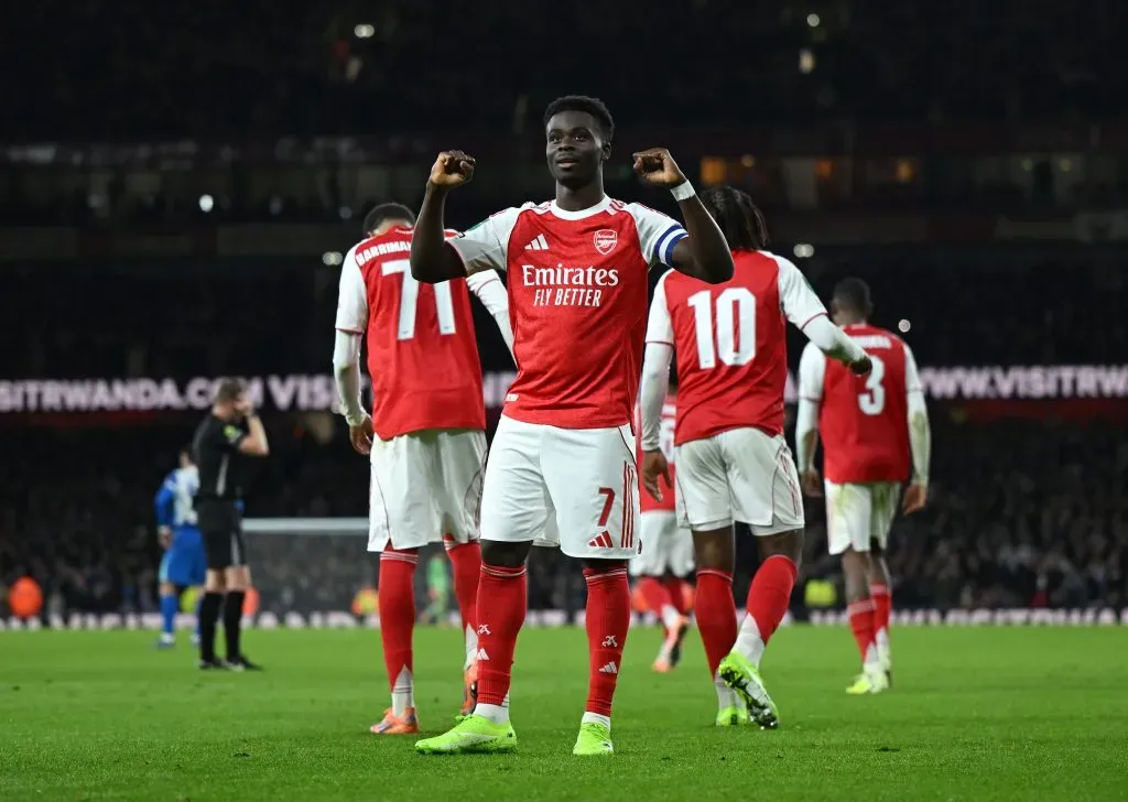 LONDON, ENGLAND – OCTOBER 29: Bukayo Saka of Arsenal celebrates scoring his team’s second goal during the Carabao Cup Fourth Round match between Arsenal and Brighton & Hove Albion at Emirates Stadium on October 29, 2025 in London, England. (Photo by Shaun Botterill/Getty Images)