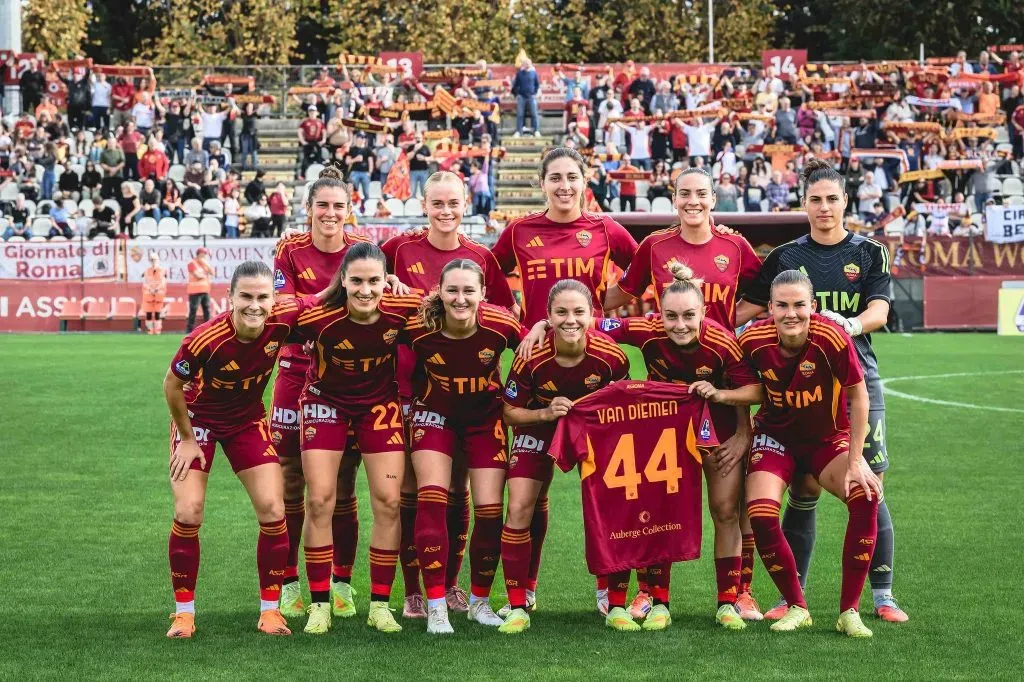 A Roma é a grande favorita para conquistar o título da competição – Foto: Reprodução/Roma/X