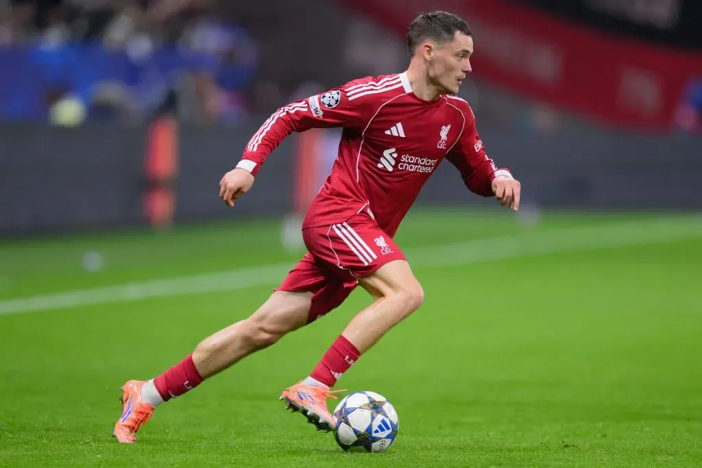Florian Wirtz em campo pelo Liverpool (Christian Kaspar-Bartke/Getty Images)