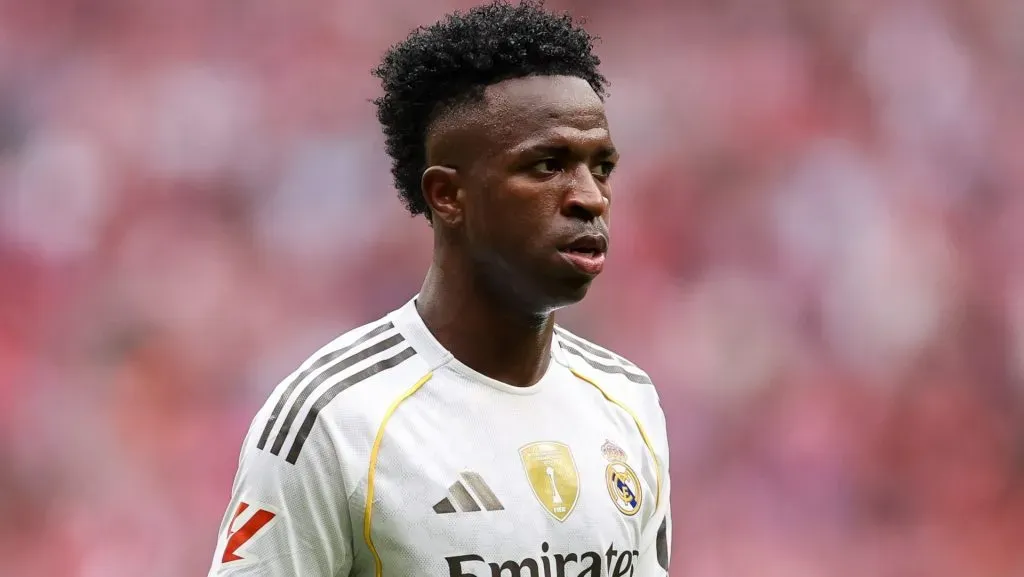 Vinicius Júnior jogando pelo Real Madrid