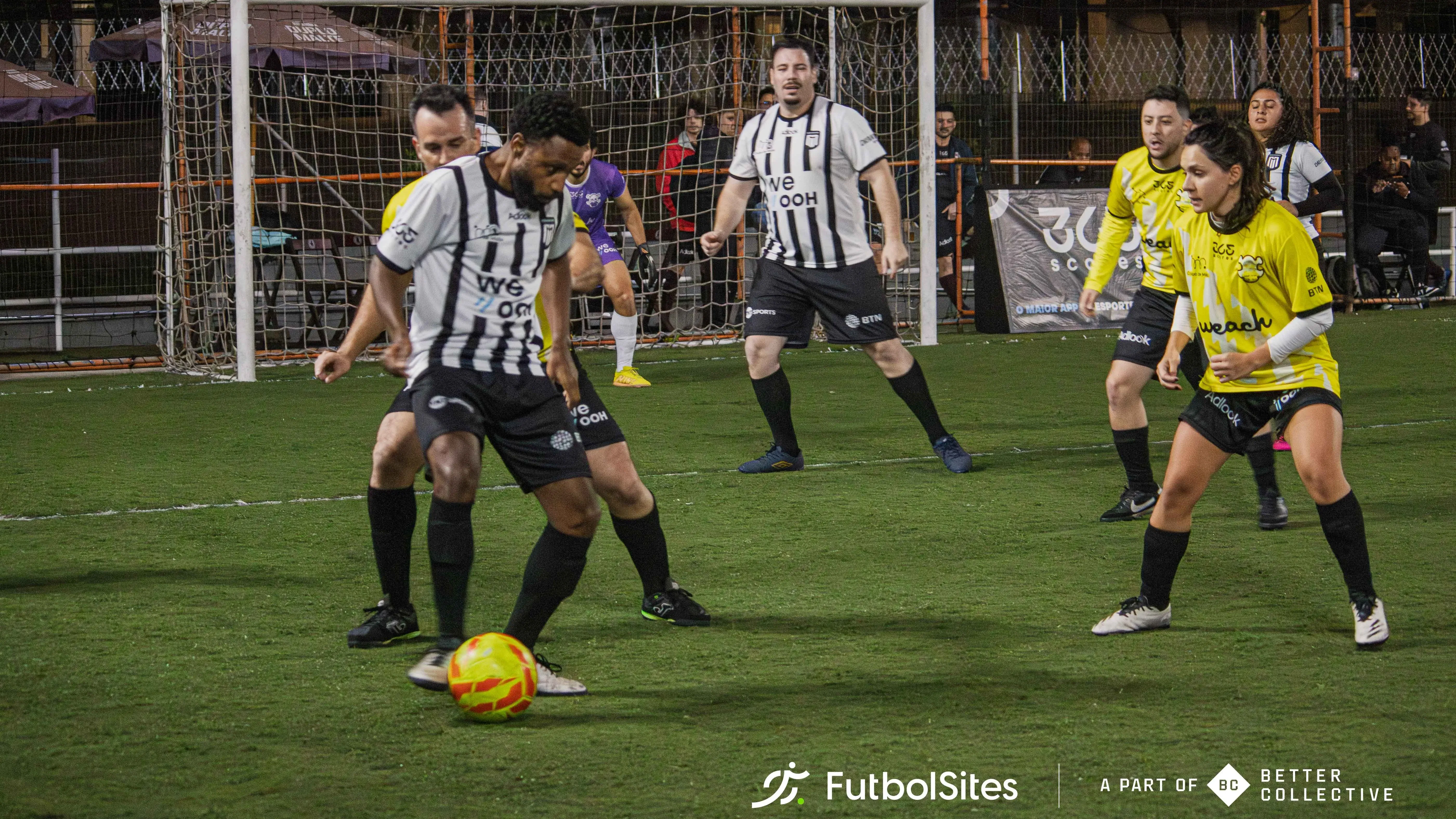 Jeferson Andrade em ação pela MEDIABRANDS: É difícil parar o genial camisa 7 da agência – Foto: Gabriel Reinehr/Better Collective
