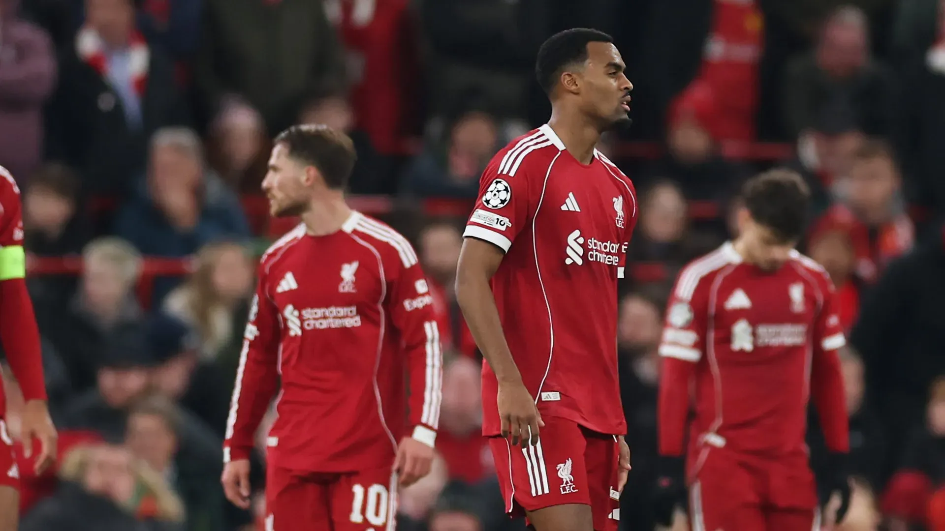 Reunião urgente do Liverpool debaterá má fase da equipe e possível demissão de Arne Slot; diretoria do FSG cogita agir antes de janeiro. (Photo by Carl Recine/Getty Images)