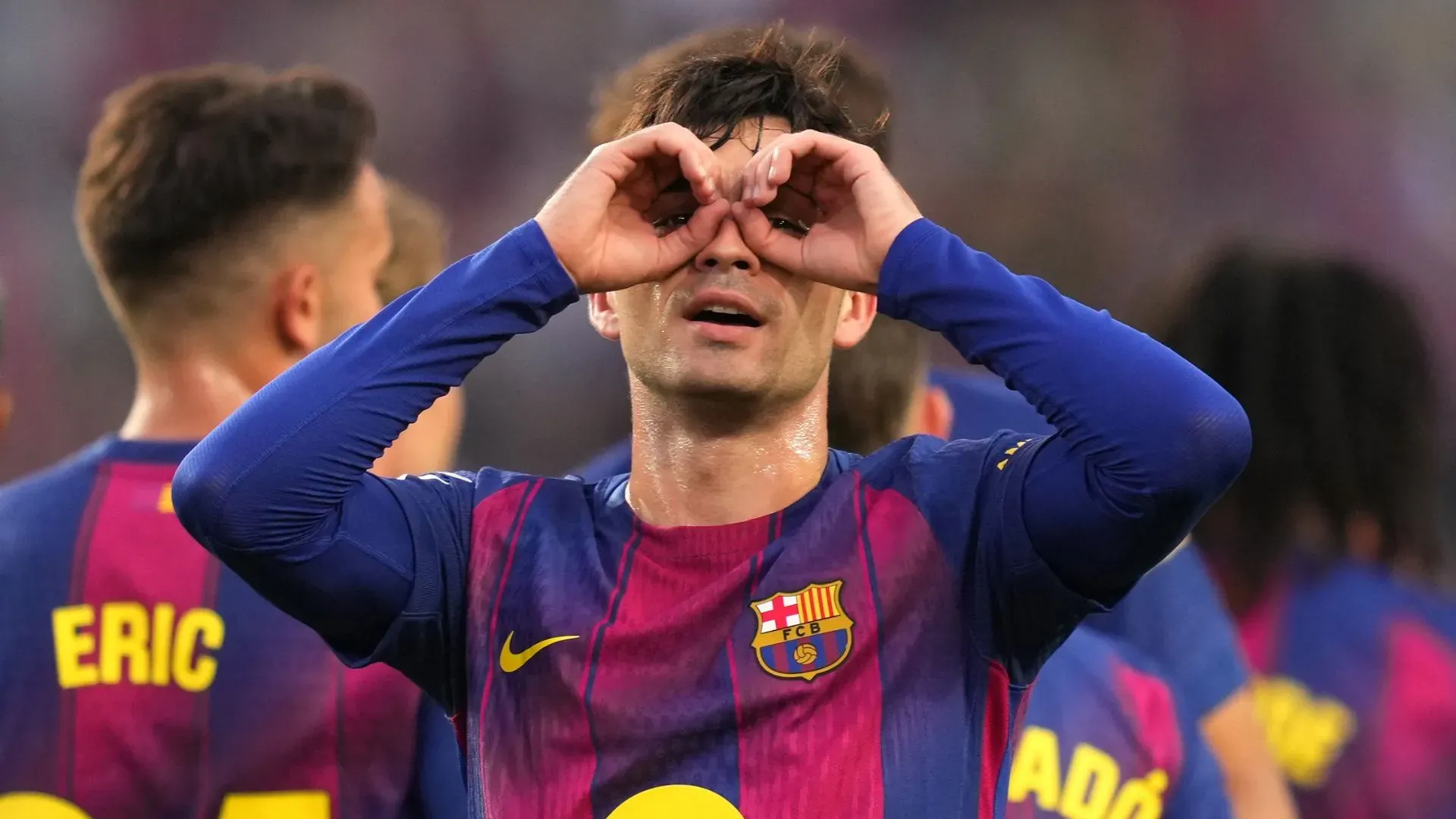 Pedri é um dos principais construtores de jogadas ofensivas do Barcelona (foto: Alex Caparros/Getty Images)