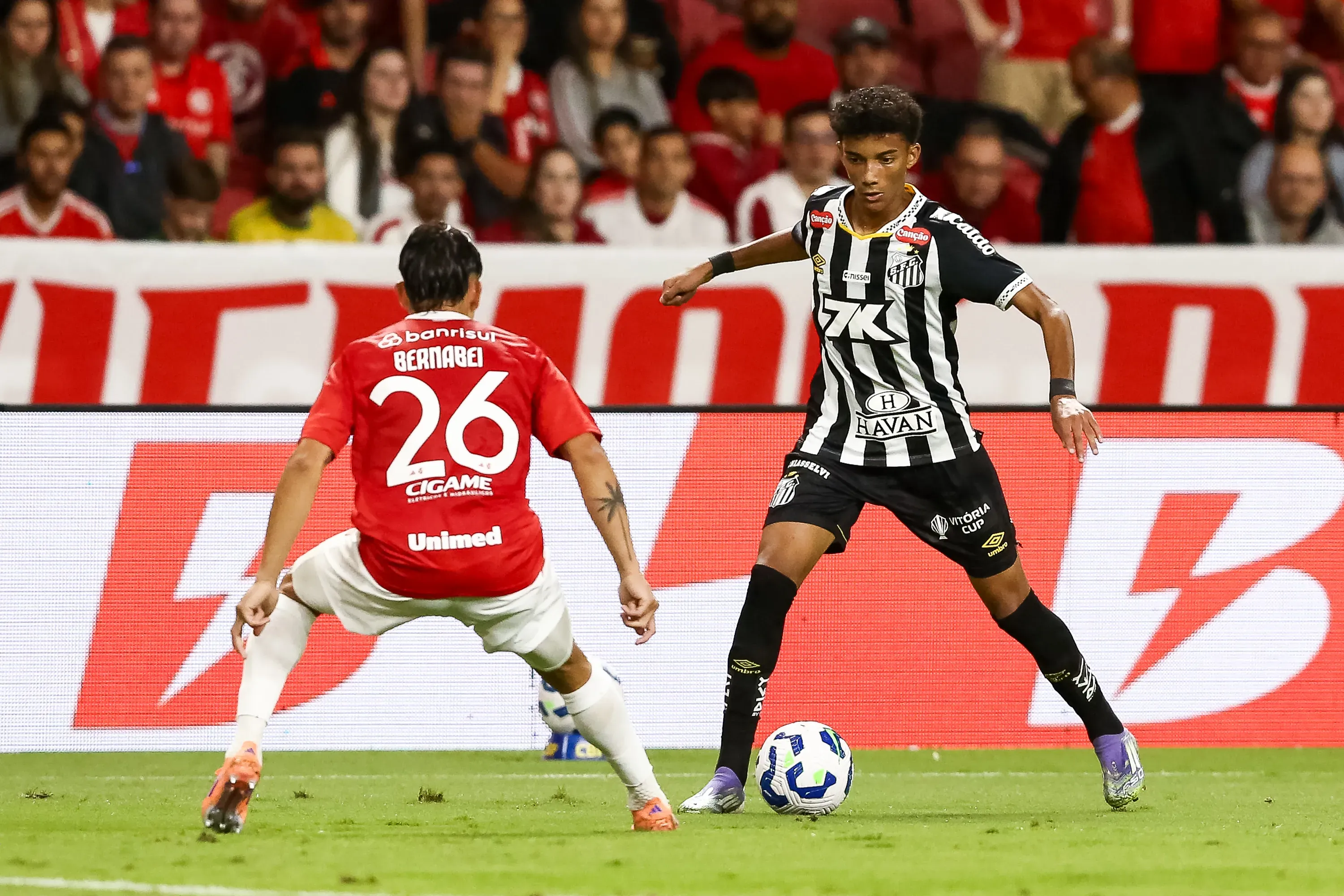 Robinho Jr pelo Santos. Foto: Pedro H. Tesch/Getty Images