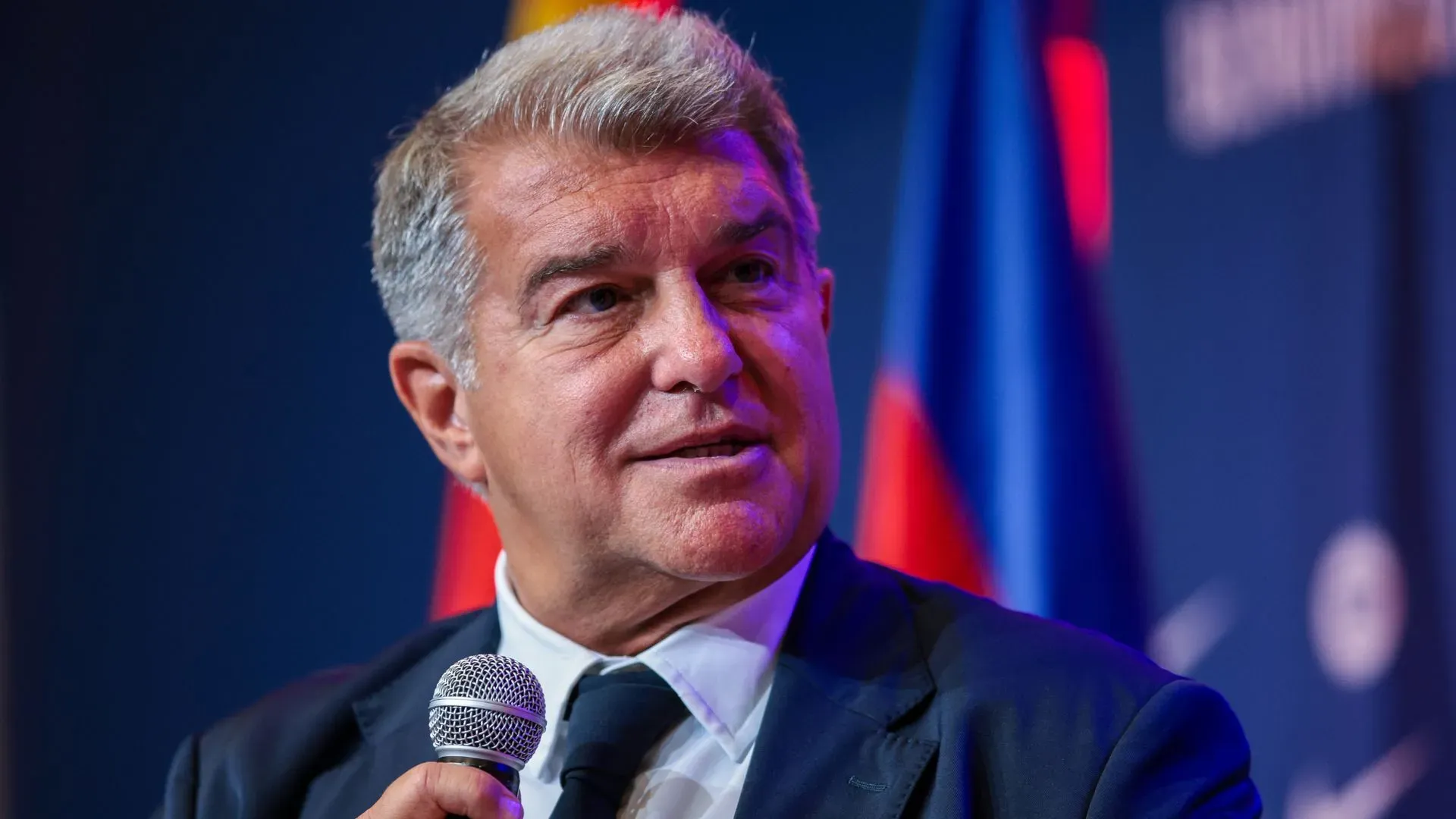 Joan Laporta analisou que a atual classificação de La Liga deveria ser diferente (foto: Eric Alonso/Getty Images)
