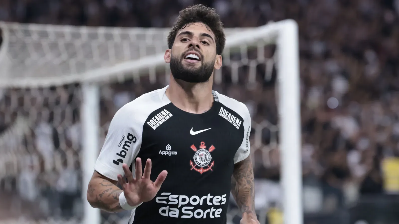 Yuri Alberto, do Corinthians, comemorando gol marcado em partida pelo clube paulista (foto: Marcello Zambrana/AGIF)