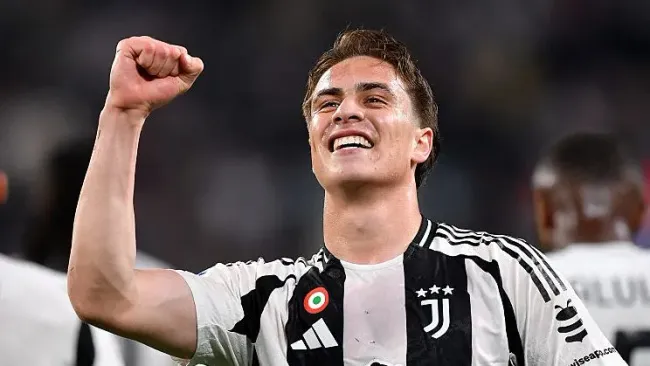 Kenan Yildiz, atacante da Juventus, em campo