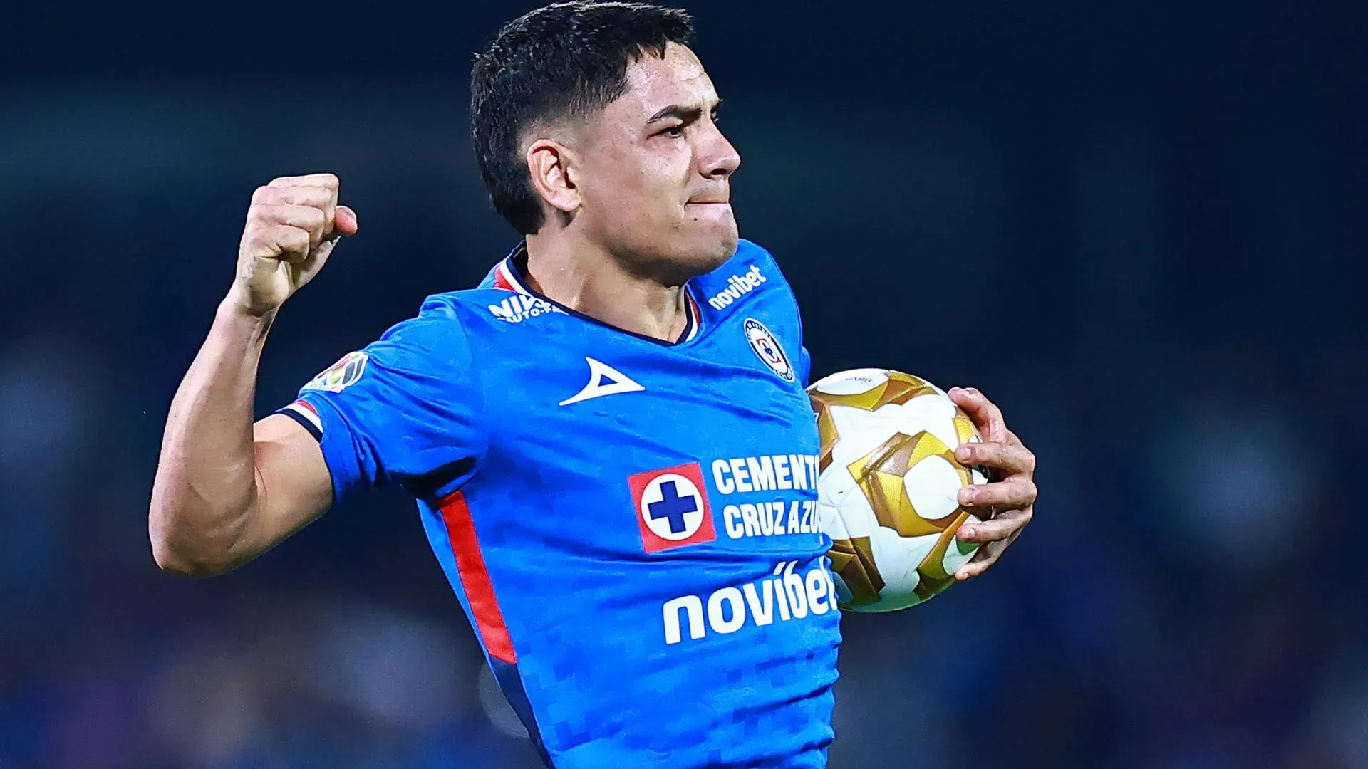 Gabriel Fernández é o artilheiro do Cruz Azul na atual temporada do futebol mexicano (foto: Manuel Velasquez/Getty Images)