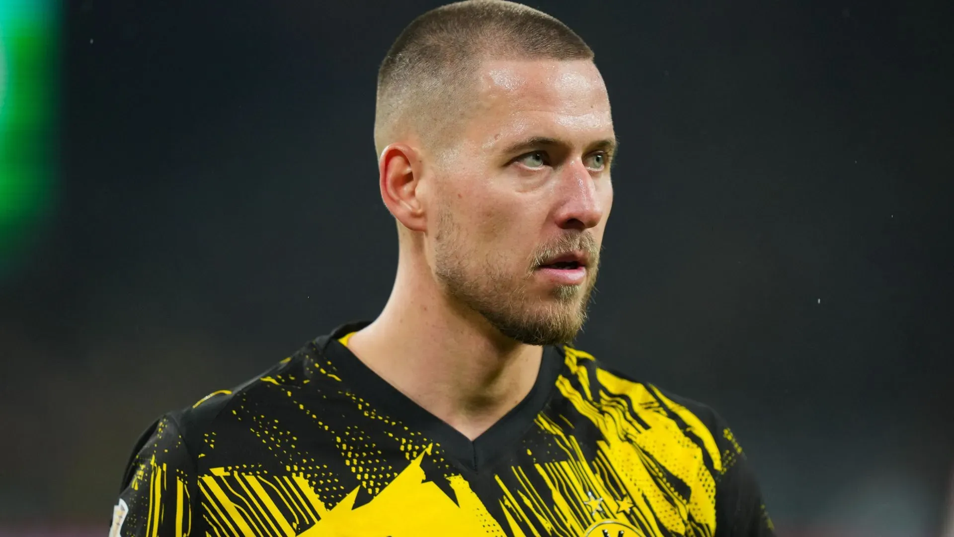 Anton é uma das referências defensivas do Borussia Dortmund (foto: Pau Barrena/Getty Images)