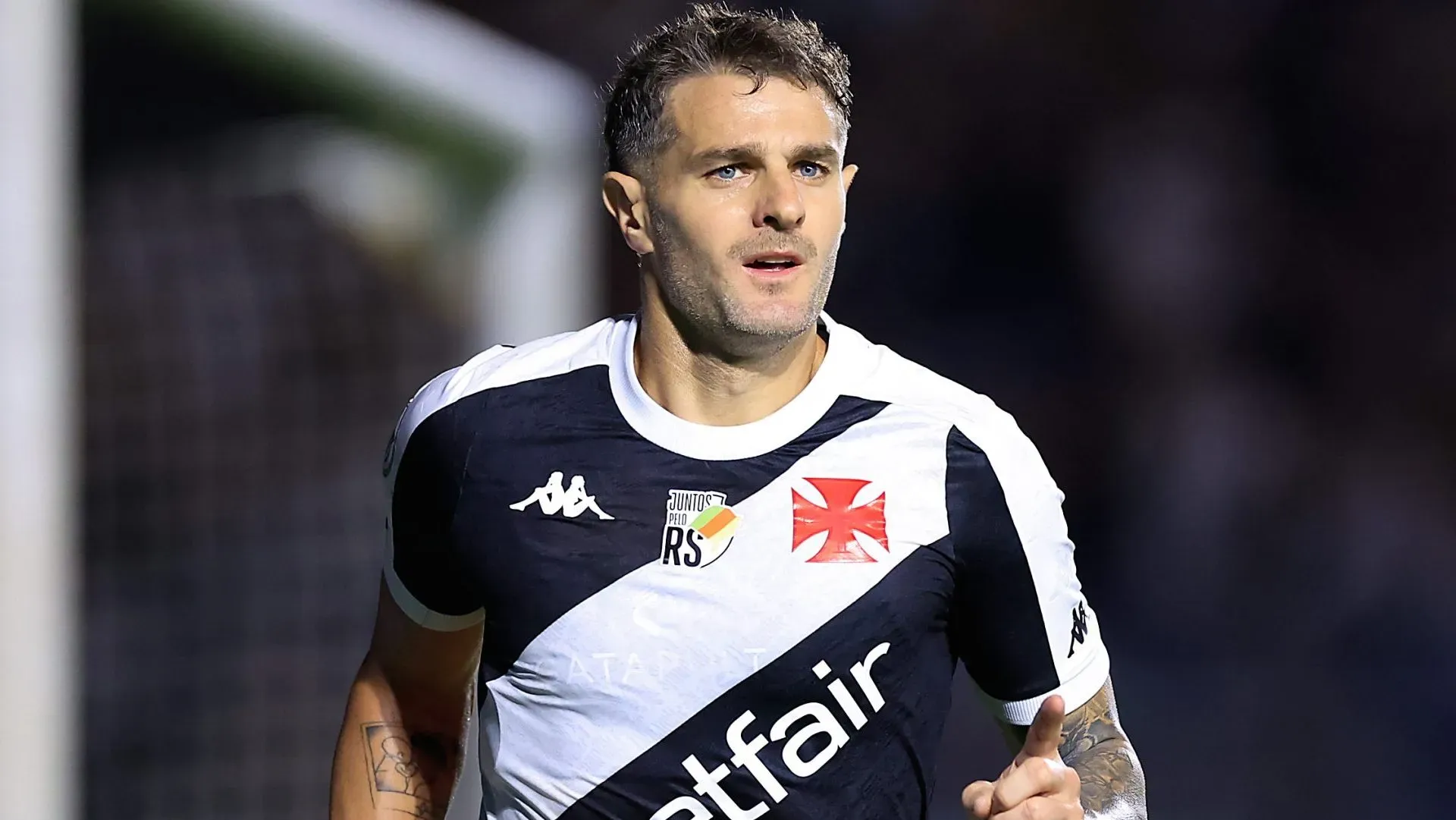 Vegetti em campo pelo Vasco (Photo by Buda Mendes/Getty Images)