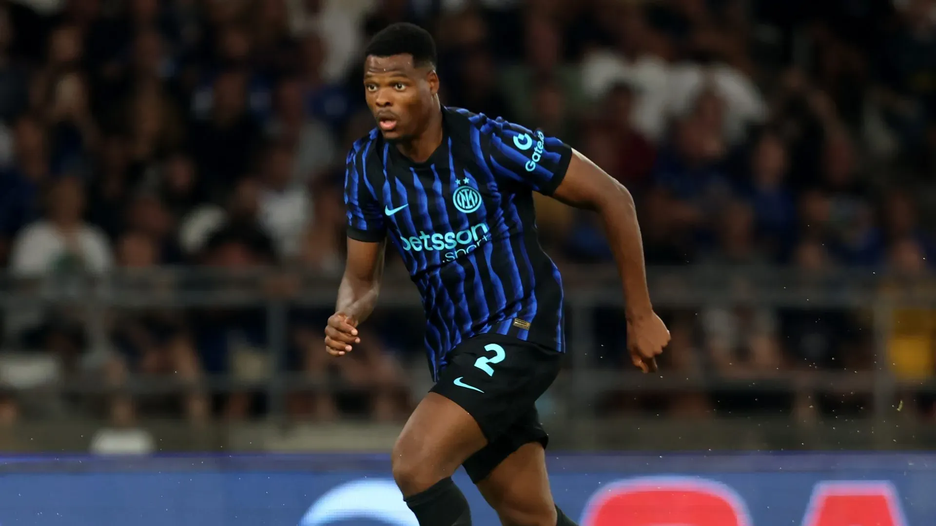 Dumfries está na mira do Barcelona