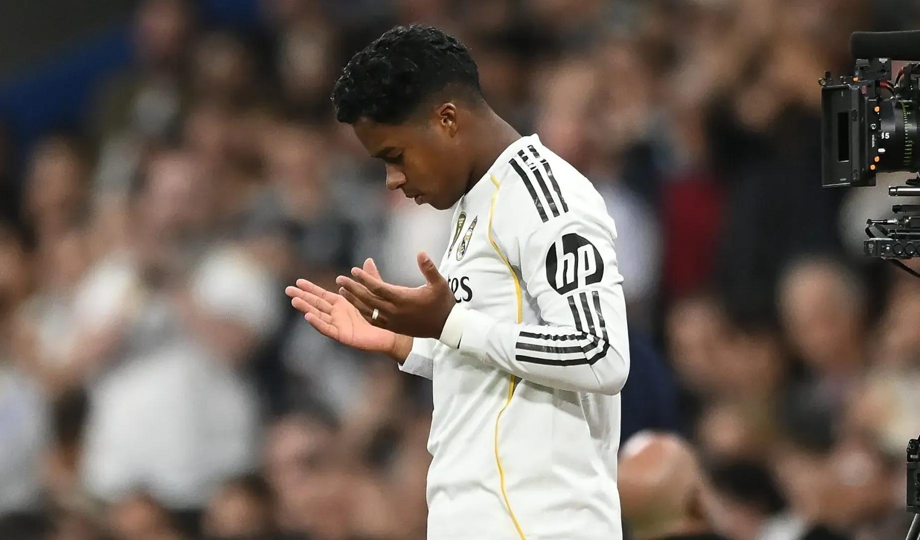 Endrick vai trocar o Real Madrid pelo Lyon nas próximas semanas (Photo by Denis Doyle/Getty Images)