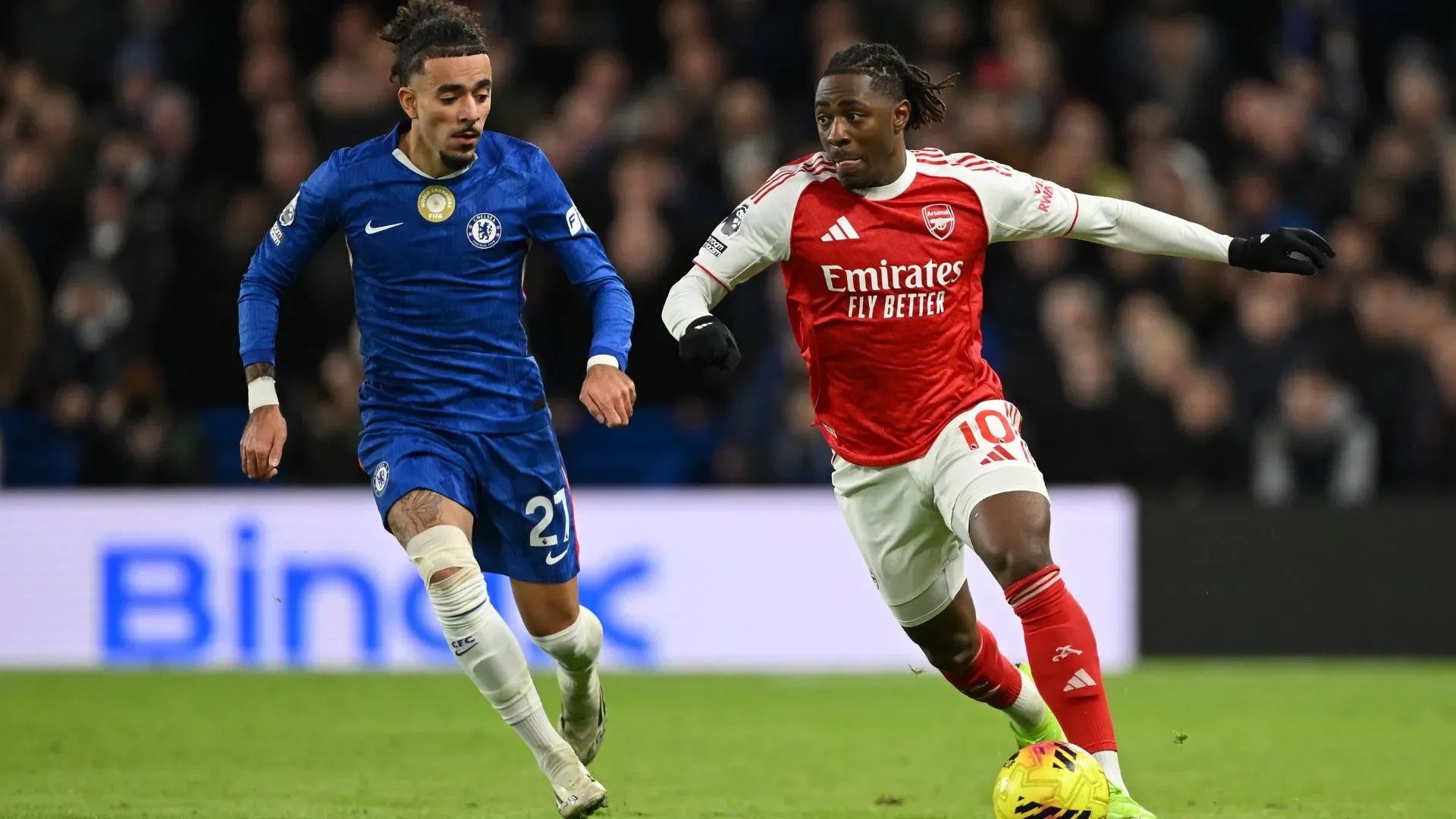 Copa da Liga Inglesa tem o clássico entre Chelsea e Arsenal nas semifinais (foto: Mike Hewitt/Getty Images)