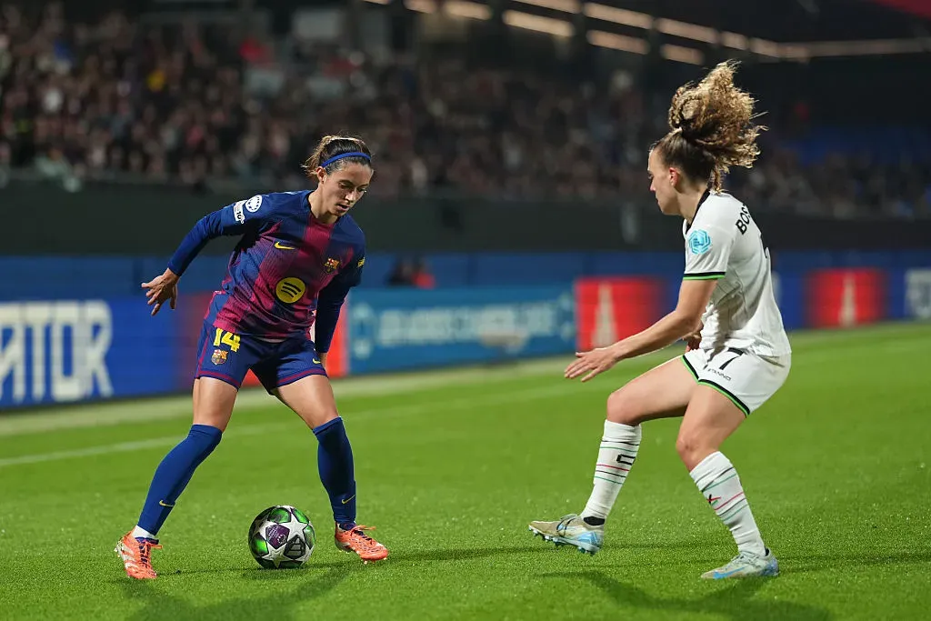 Aitana Bonmati é a atual tri-campeã da Bola de Ouro - Foto: Alex Caparros/Getty Images