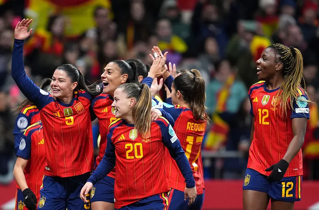 A jogadora conquistou seu primeiro título na carreira com a Espanha - Foto: Mateo Villalba Sanchez/Getty Images