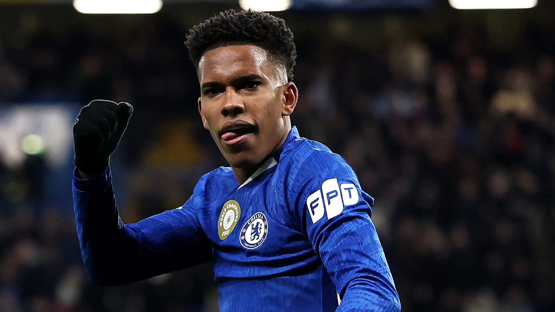 Estêvão pelo Chelsea