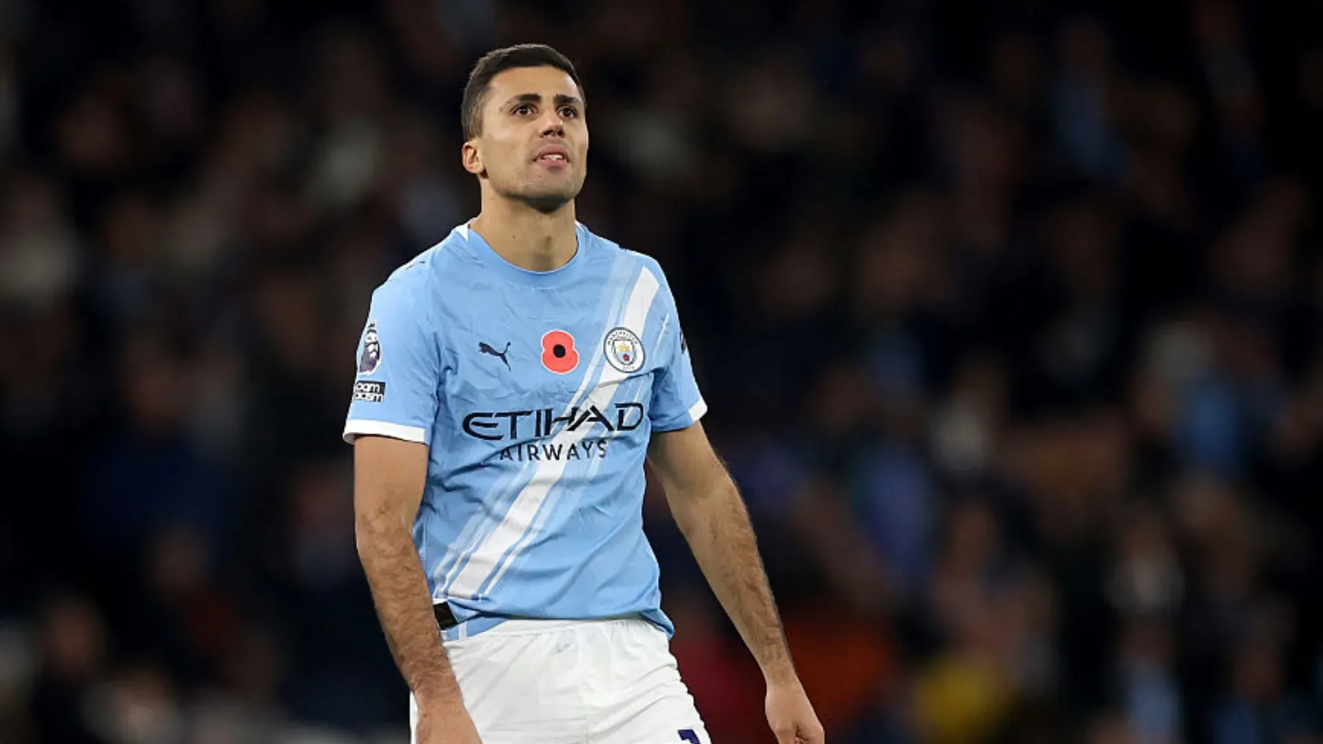 Rodri com cara de insatisfação em jogo do Manchester City