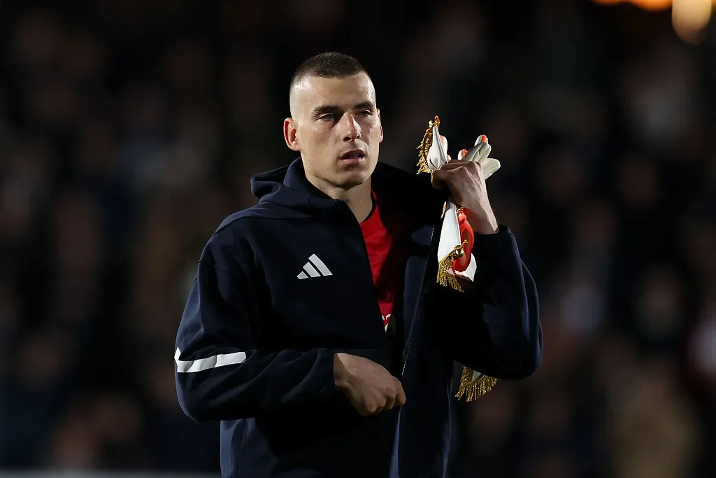 Goleiro Andriy Lunin atuou somente em dois jogos nesta temporada pelo Real Madrid. Ele está na mira do Tottenham, Brighton e Nottingham Forest, segundo o TEAMtalk. (Foto: Florencia Tan Jun/Getty Images)