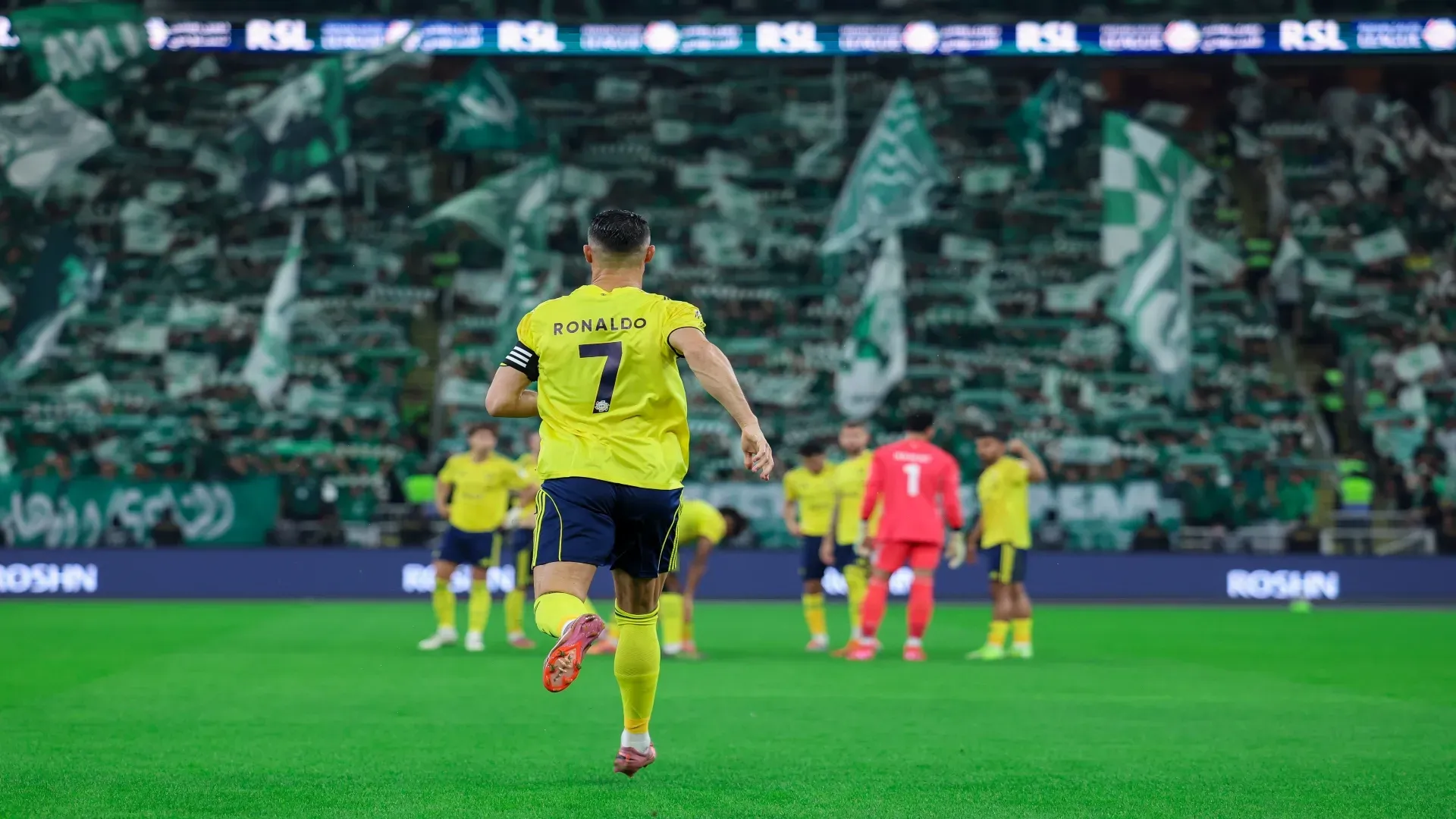 Cristiano Ronaldo na partida Al-Ahli x Al-Nassr – Yasser Bakhsh/Getty Images