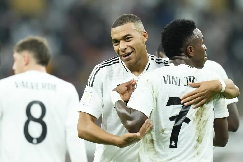 Mbappé e Vini Jr celebram o primeiro golo do Real Madrid. Foto: Imago