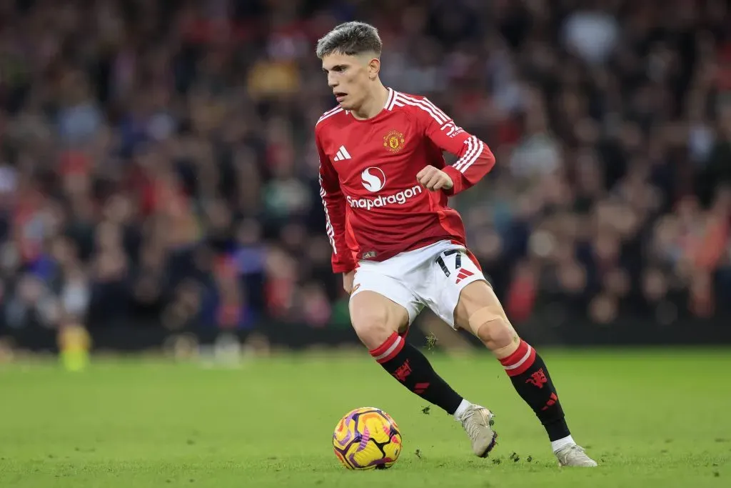 Alejandro Garnacho deverá estar de volta aos jogos do United. Foto: Imago.