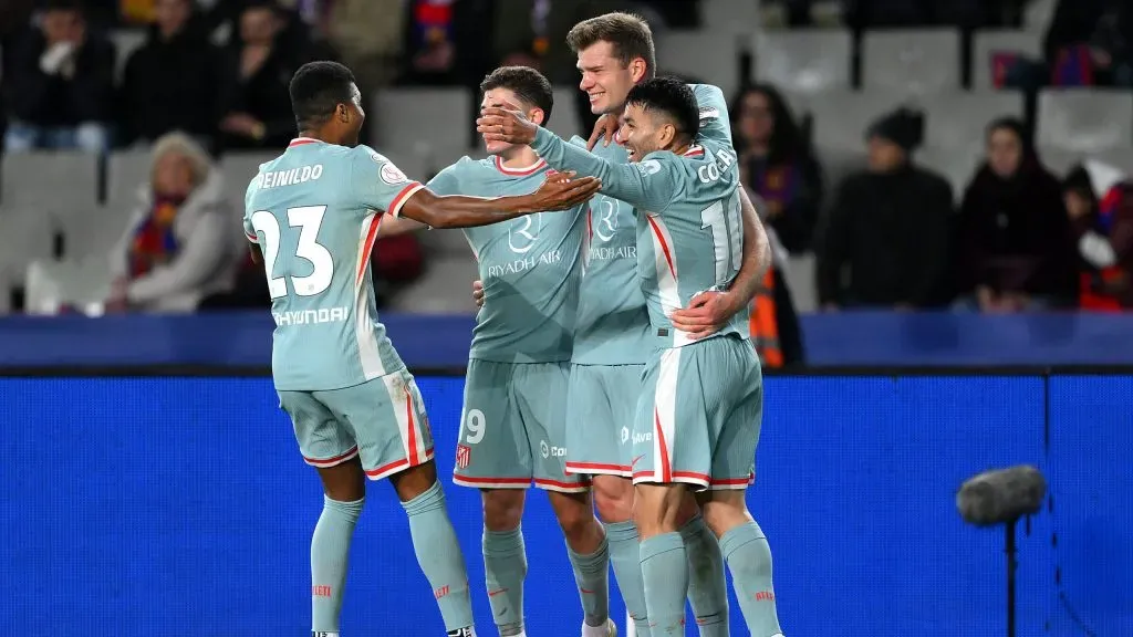 Tudo em aberto na eliminatória entre Barcelona e Atlético de Madrid. Foto: Getty Images.