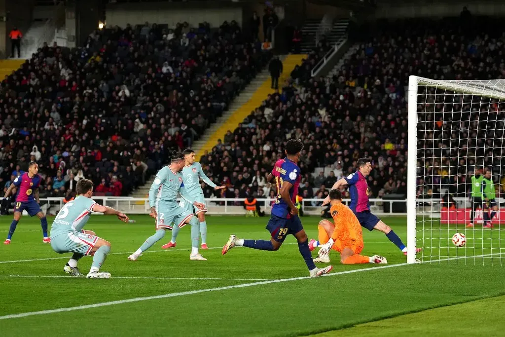 Uma das imagens do recheado Barcelona x Atlético de Madrid. Foto: Alex Caparros/Getty Images.