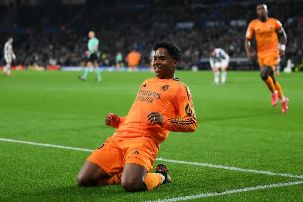Endrick a festejar um golo com a camisola do Real Madrid. Foto: David Ramos/Getty Images.