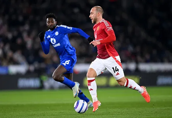 Christian Eriksen contra o Leicester na Premier League. Foto: Getty Images