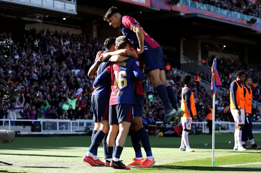 Barcelona festeja golo contra o Girona. Foto: Getty Images