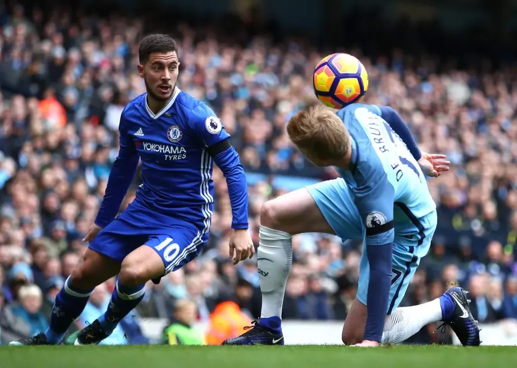 Hazard (Chelsea) e De Bruyne (City) foram colegas, mas também foram adversários. Foto: Clive Brunskill/Getty Images.