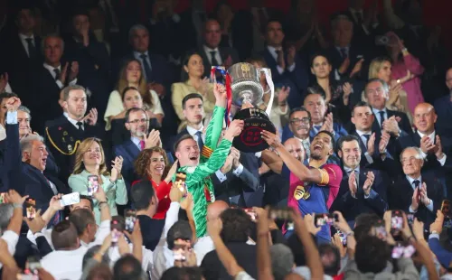 O Barcelona recebeu a sua 32.ª Taça do Rei. Foto: Fran Santiago/Getty Images.