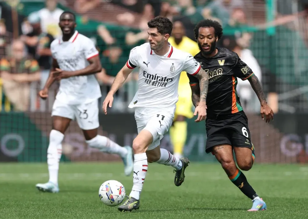 Milan ainda sonha com as competições europeias. Foto: Getty Images