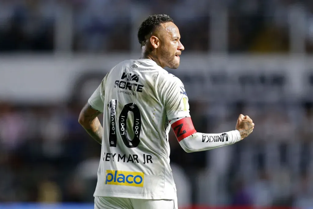 Neymar em ação pelo Santos no Paulista. Foto: Getty Images