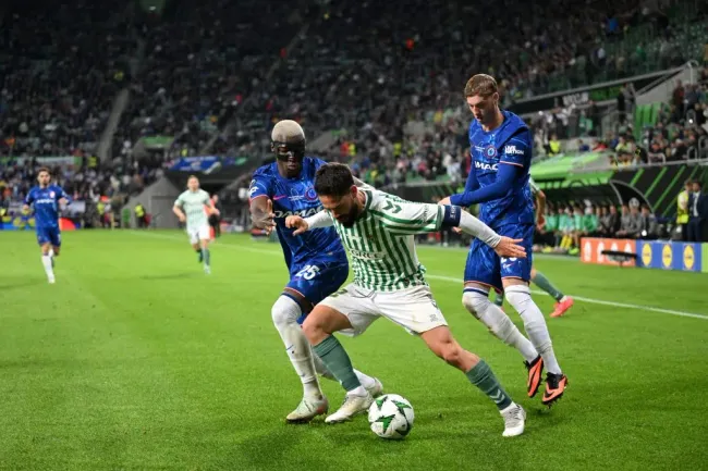 Isco em ação durante a final. Foto: Stuart Franklin/Getty Images.