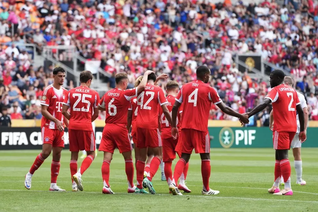 Bayern de Munique festeja um dos golos do 10-0. Foto: Getty Images