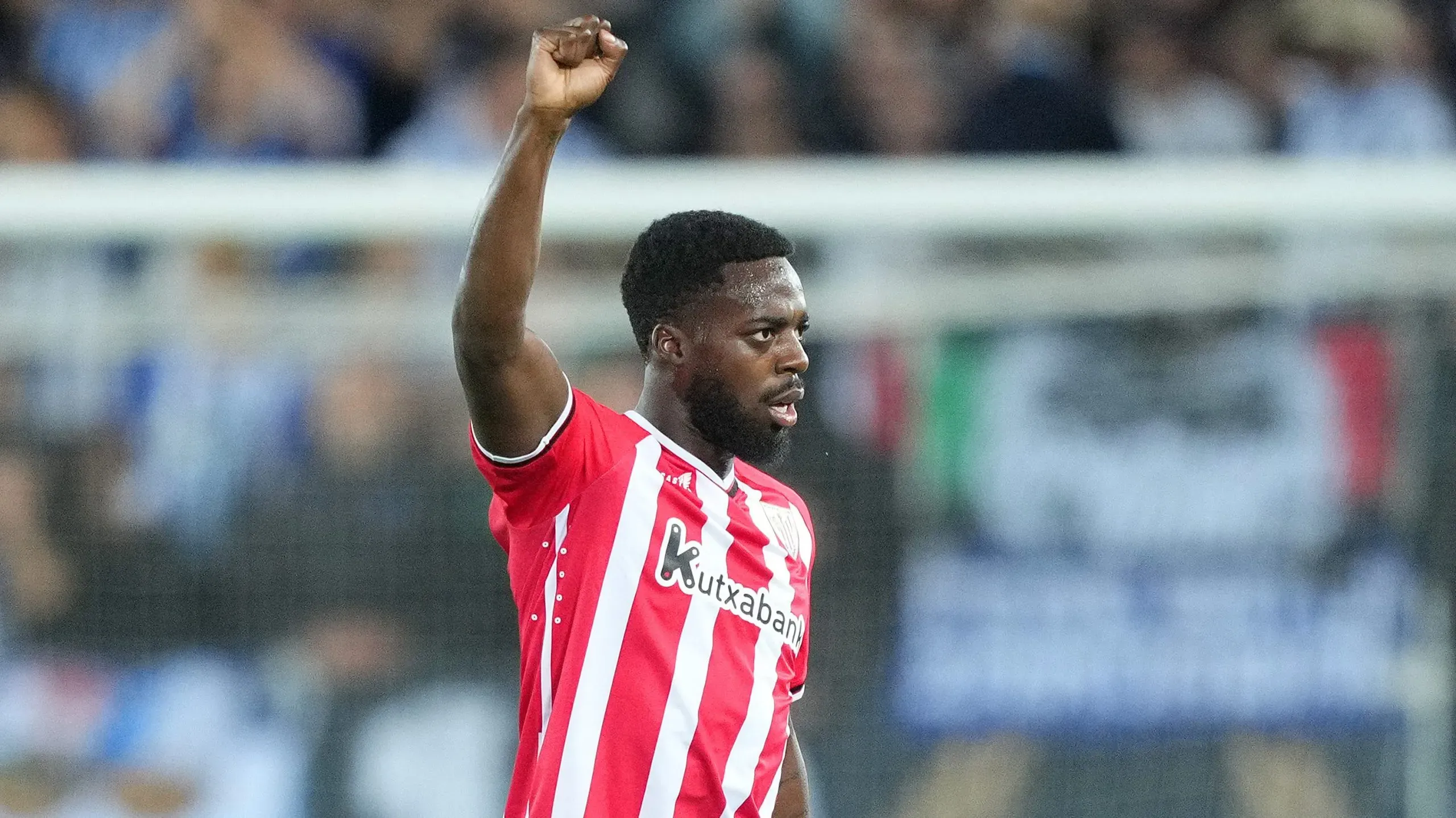 Iñaki e Nico Williams foram alvo de racismo, um estranho e ilógico tipo de ódio que se baseia apenas na raiva pela diferença da cor da pele. Foto: Juan Manuel Serrano Arce/Getty Images