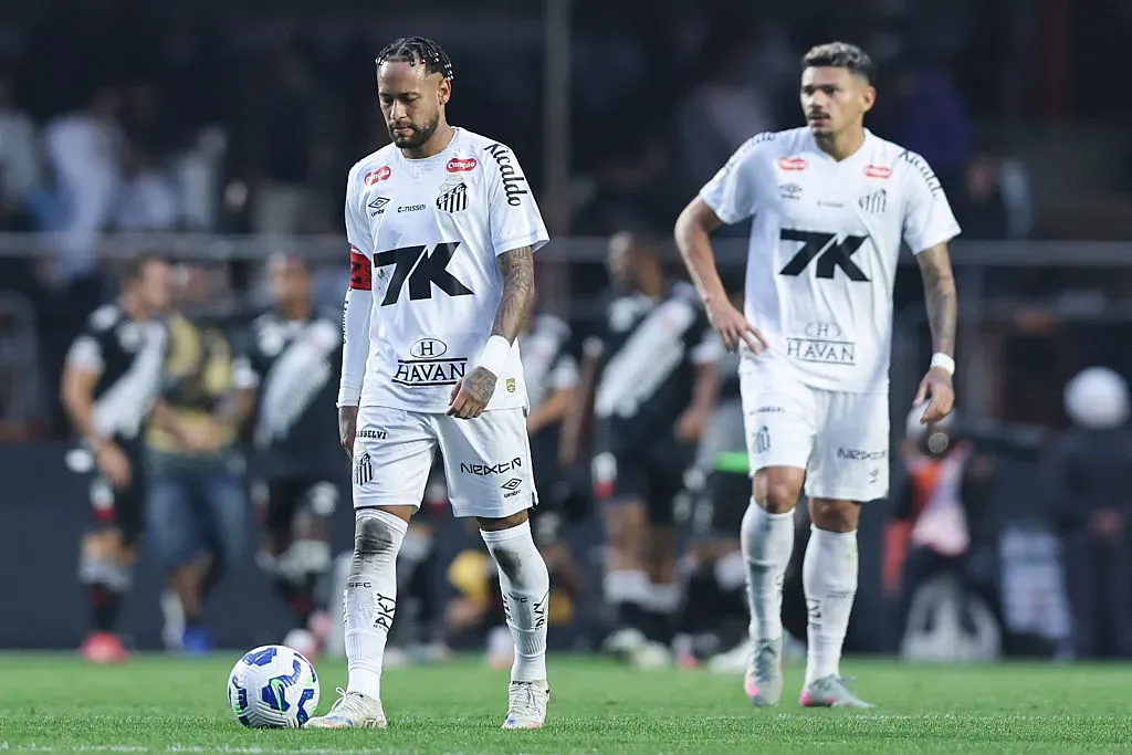 Neymar desolado com a goleada do Vasco sobre o Santos. Foto: Getty Images