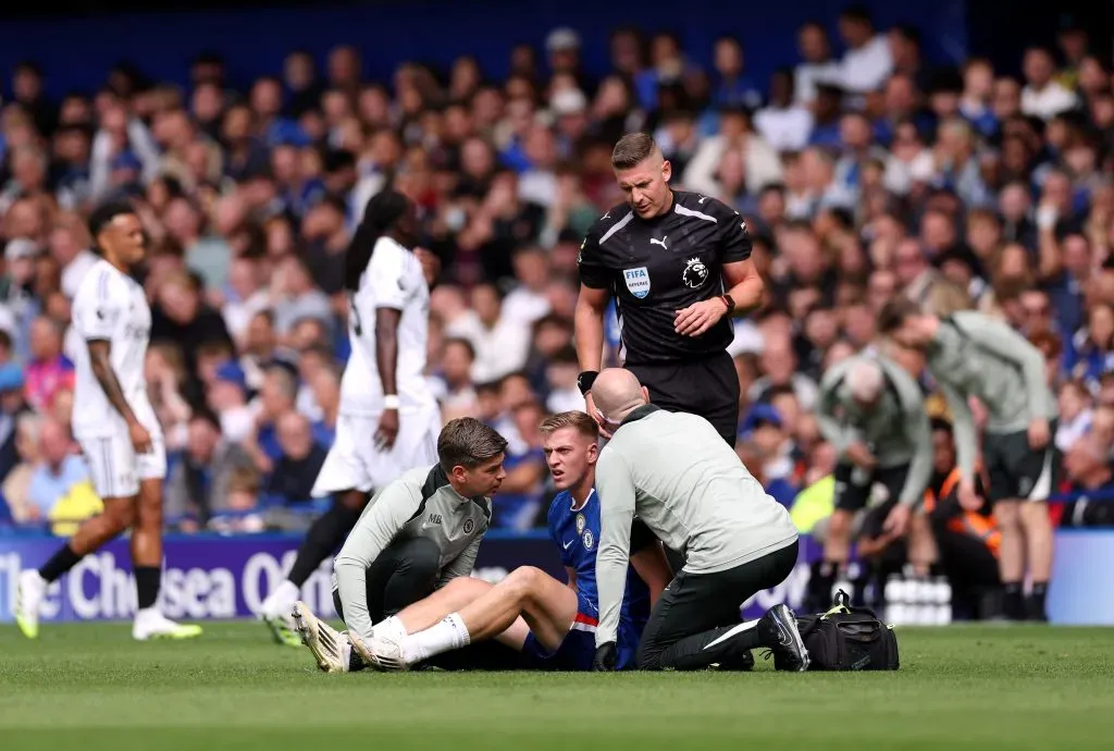 Liam Delap lesiona-se no Chelsea. Foto: Getty Images
