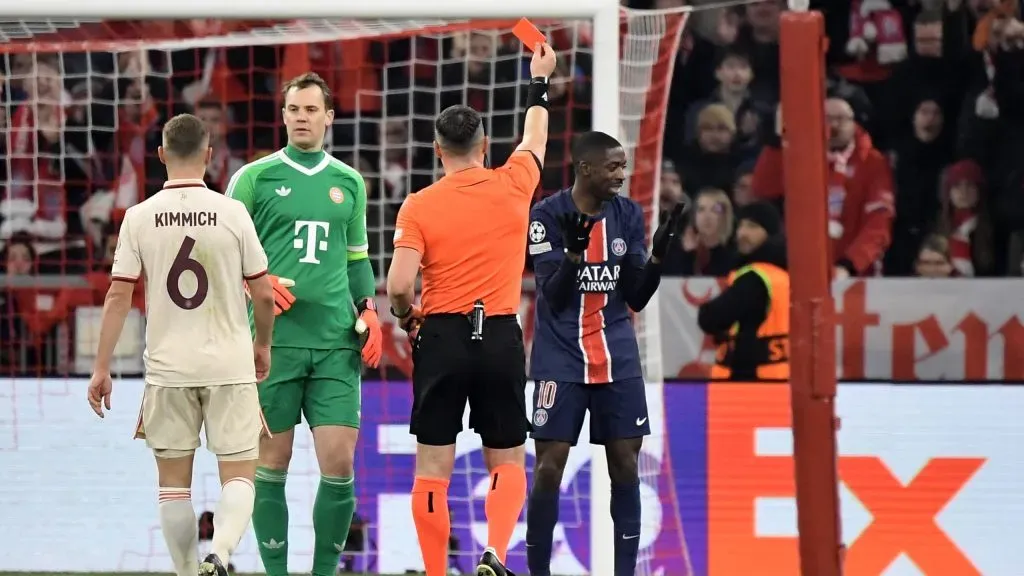 Ousmane Dembélé acabou expulso ante o Bayern. Foto: Imago