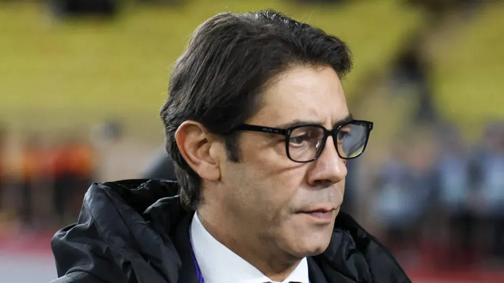 Rui Costa garante que António Silva só sai pela cláusula.